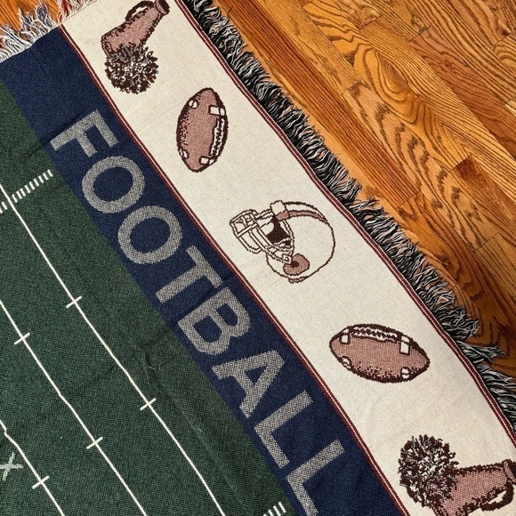 Vintage NFL Football Field Tapestry Knit Blanket w/ Fringe | Game Day Throw - Picture 6 of 6
